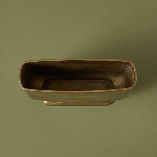 Elara Planter